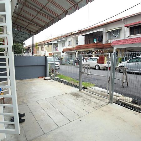 Retrohousecoco经典怀旧风格民宿nearjonker&Afamosa鸡场街红屋 By Myplace Malacca Exteriör bild